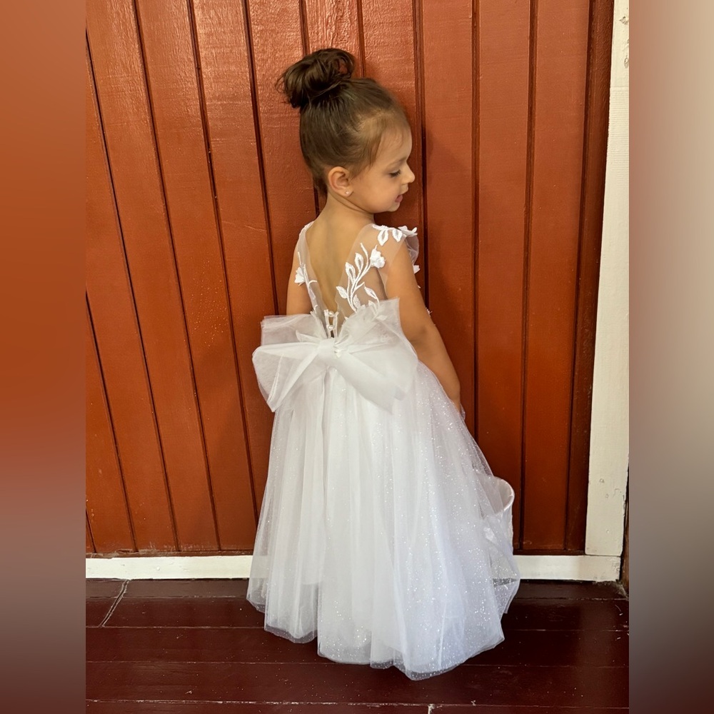 Elegant White Floral Kids Dress